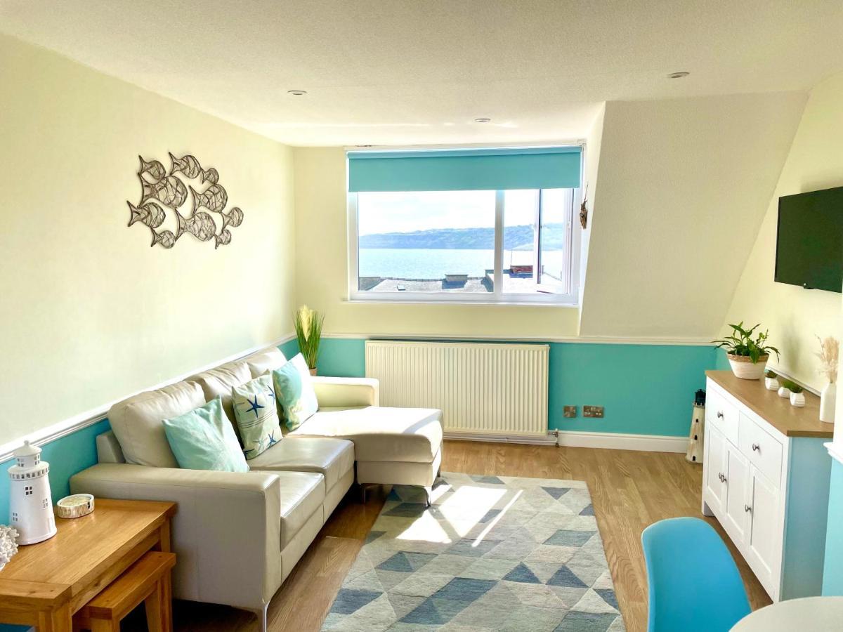 Lighthouse View, One Min From Harbour & Beach Apartment Scarborough Bagian luar foto