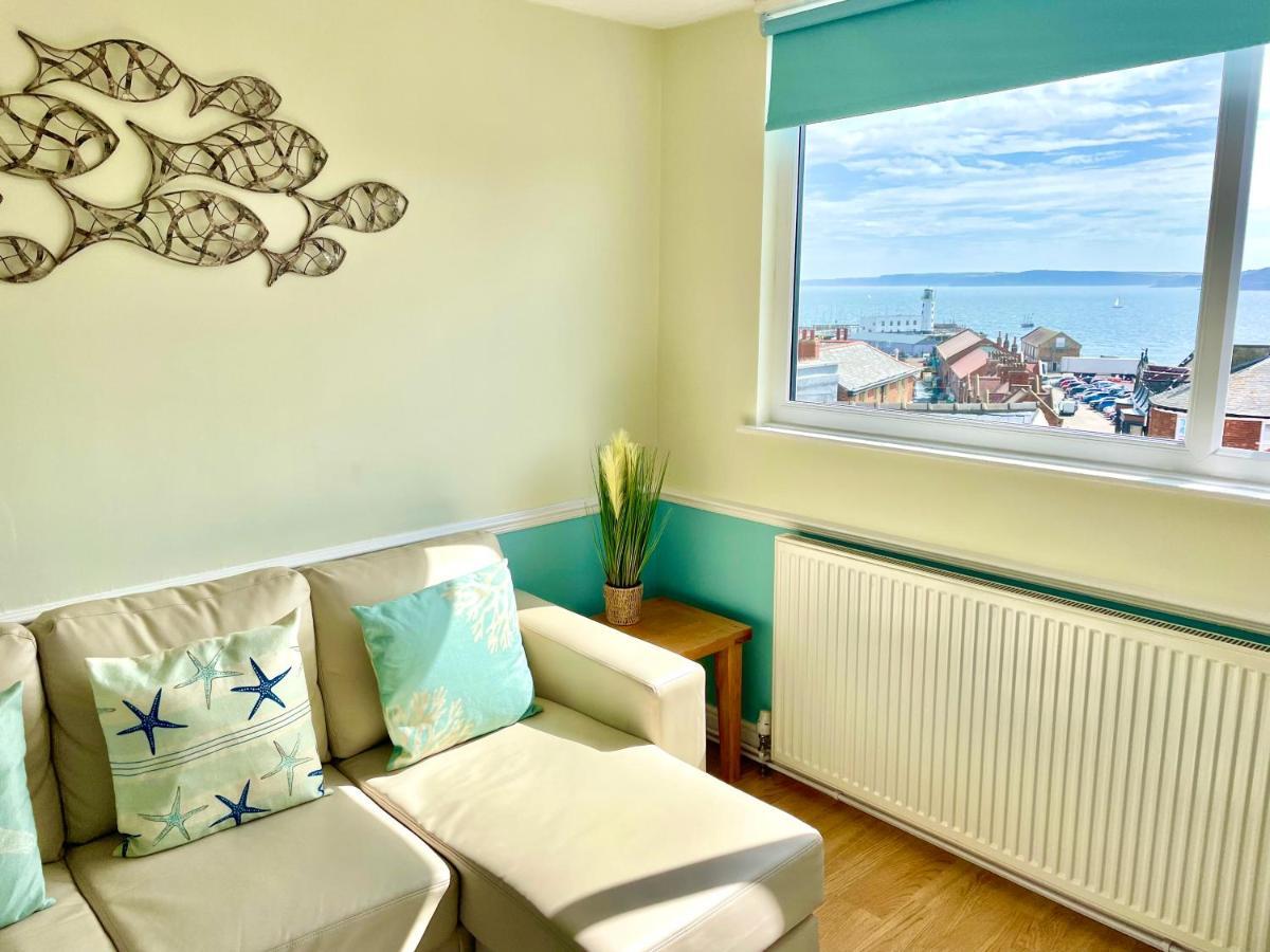 Lighthouse View, One Min From Harbour & Beach Apartment Scarborough Bagian luar foto